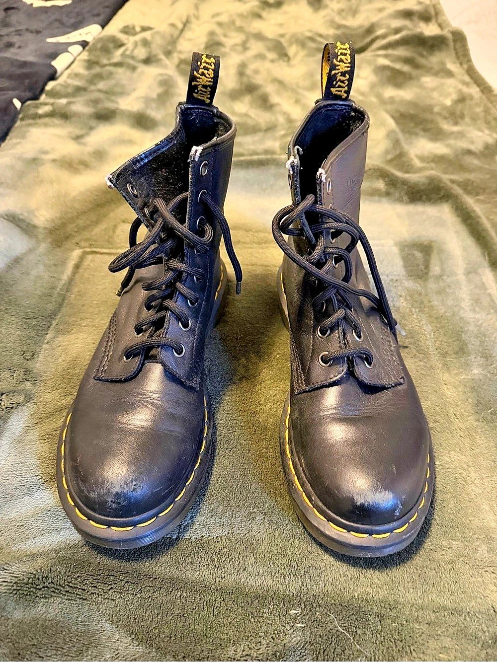 Dr. Martens 1460 Smooth Leather Lace Up Boots Black US 7